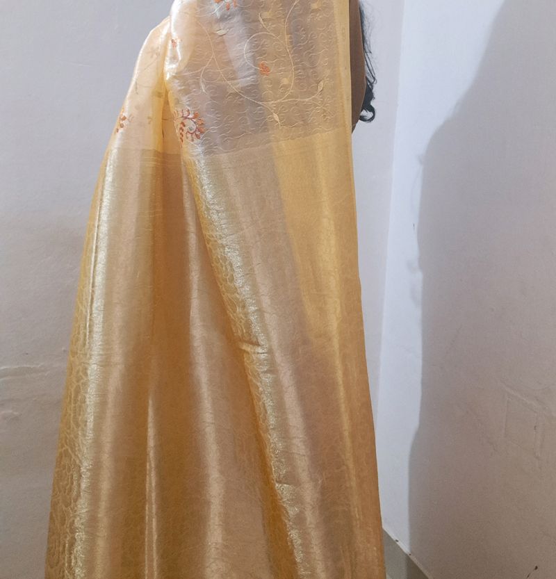 golden kanchipuram saree