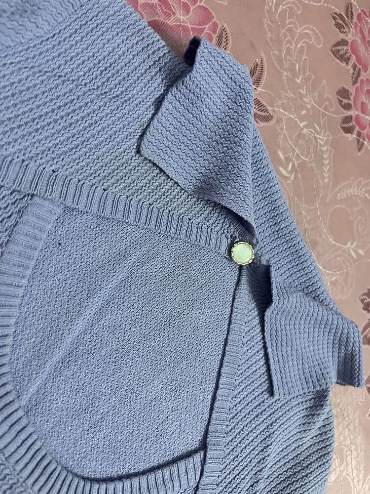 Blue top