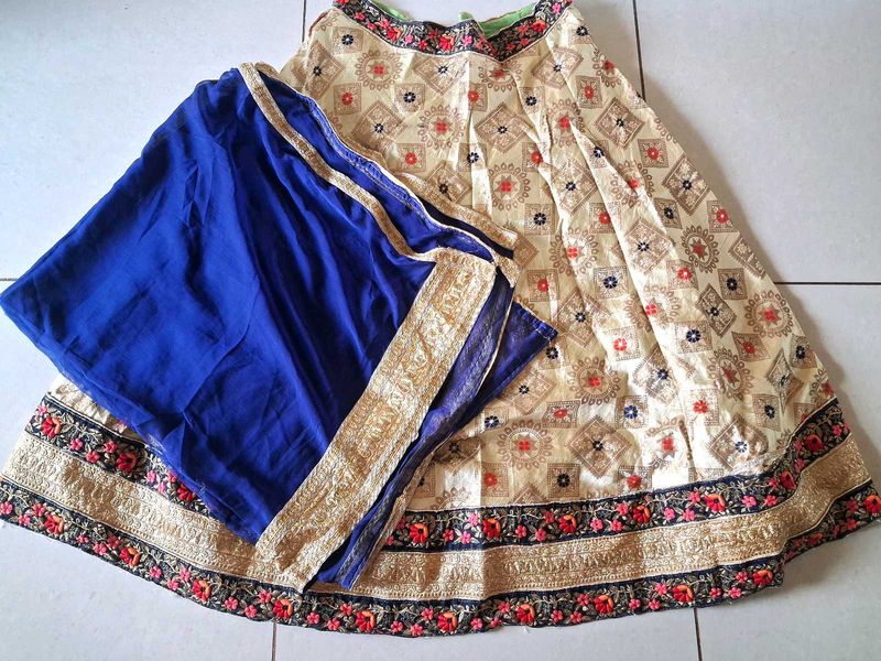 Women Choli Skirt with dupatta