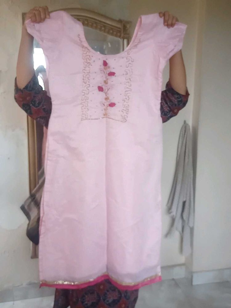 I am Selling Kurti