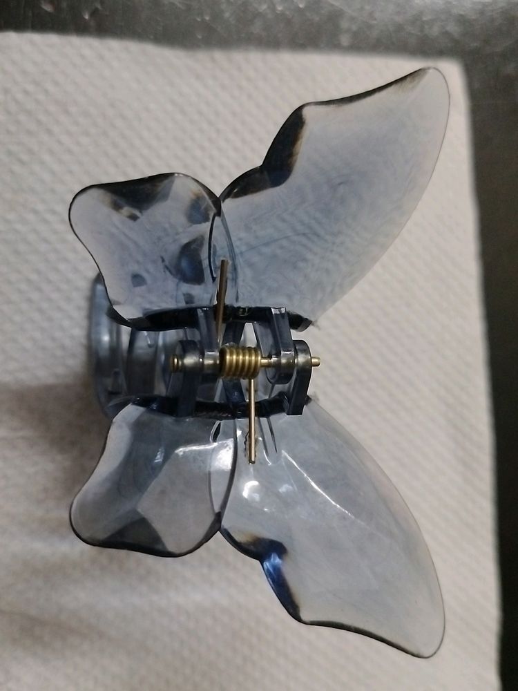 Butterfly Clip