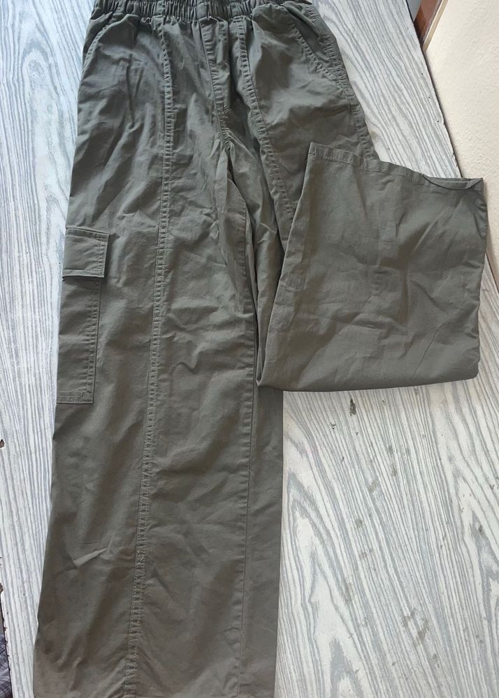 Wide Leg Cargo Pants