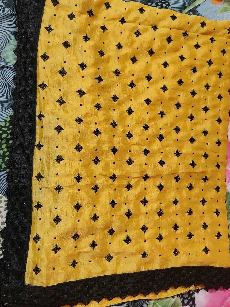 Mustard Color Saree With Blouse