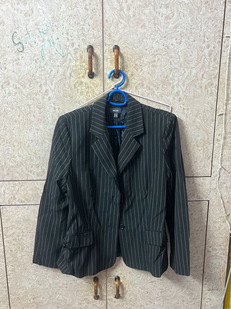 Women’s Black Striped Blazer