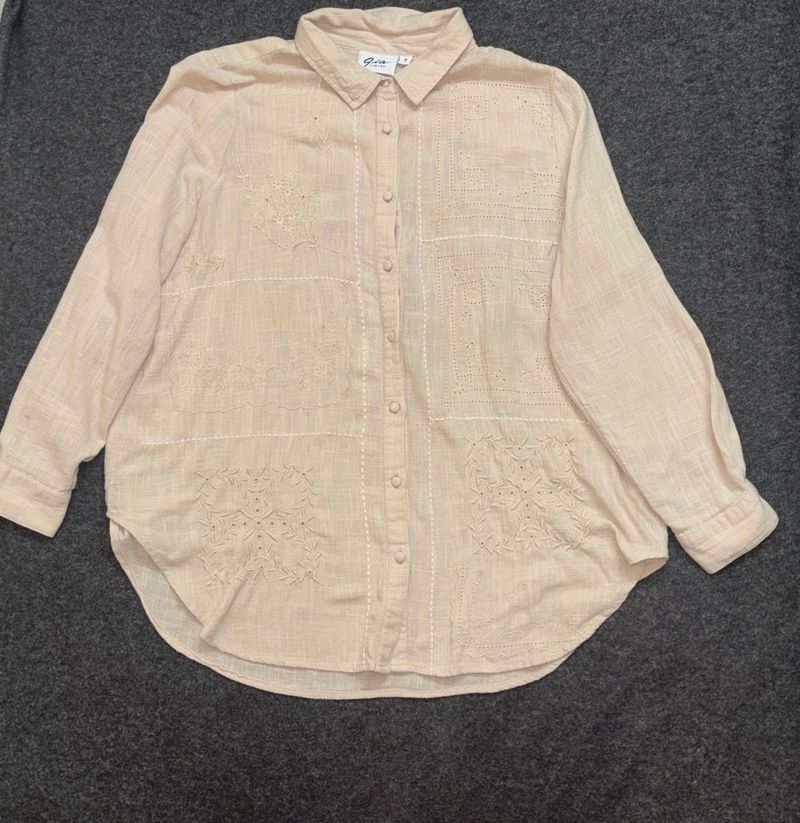 Vintage Eyelet Embroidered Button Down