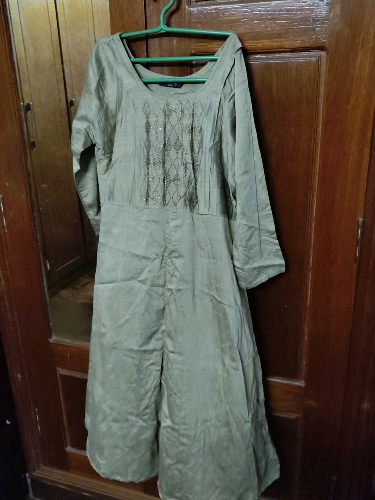Elegant Olive Green Kurta