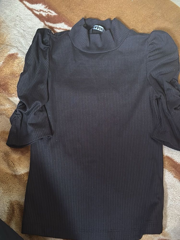 Ribbed Puff Sleeve Top