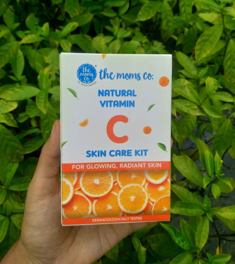 💥🌸The Moms Co Natural Vitamin C Skin Care Kit🌸💥