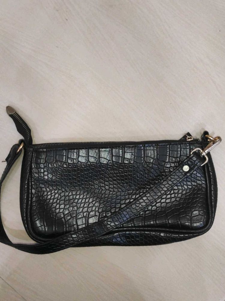Chic Black Croc Embossed Baguette