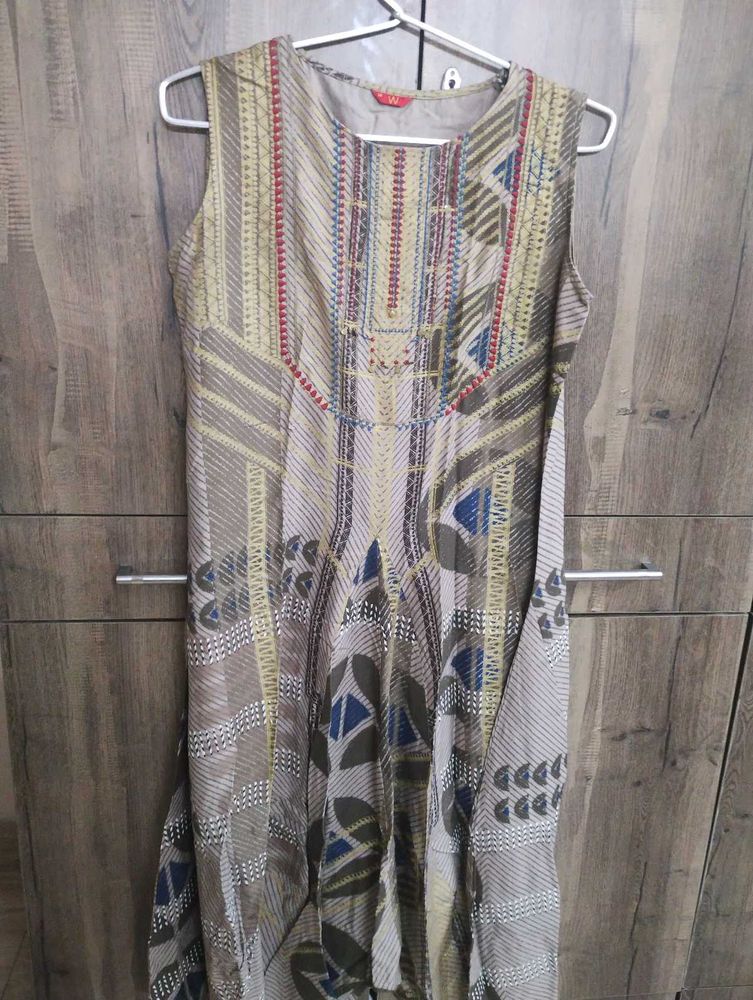 W Dress