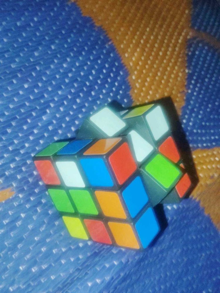 Rubik&#39;s Cube leagend
