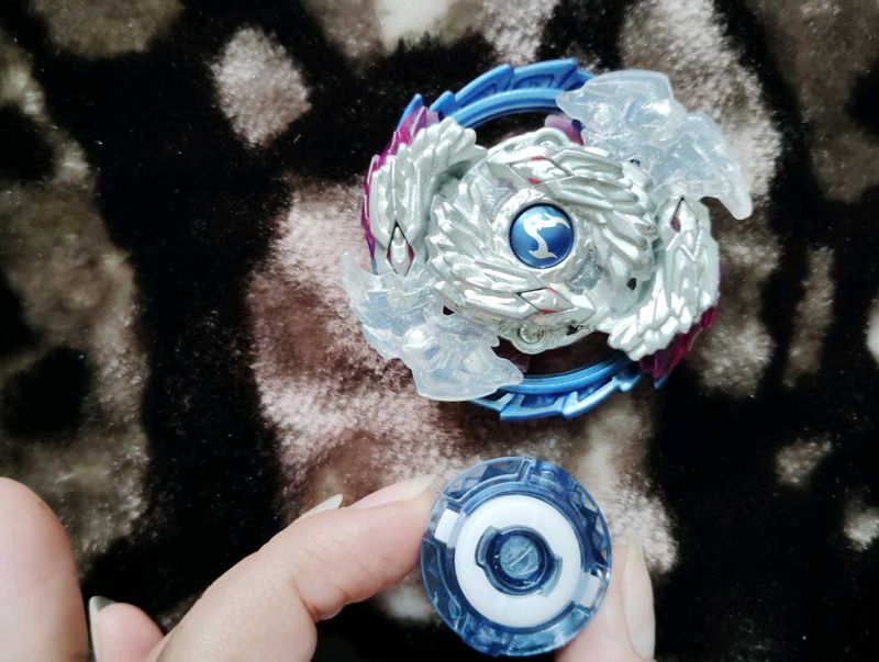 Beyblade Burst Nightmare Longinus