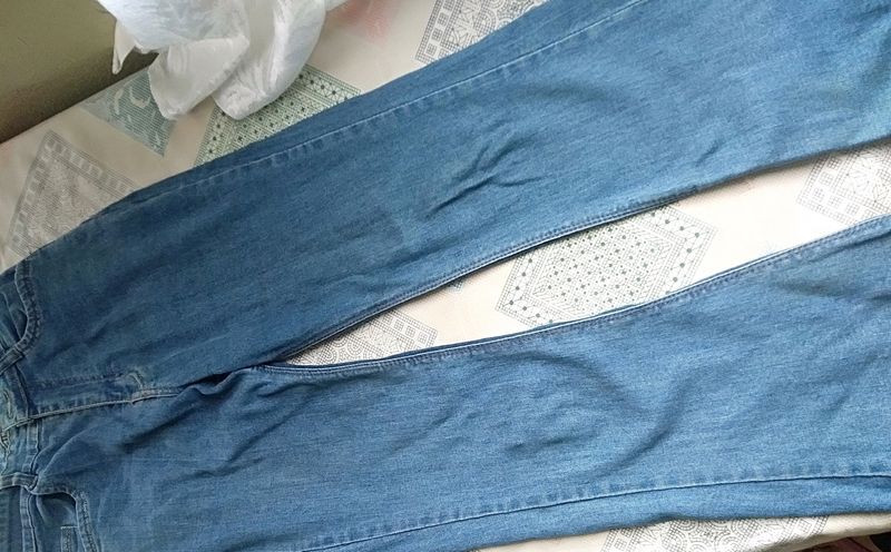 Low Waisted Bootcut Jeans 👖