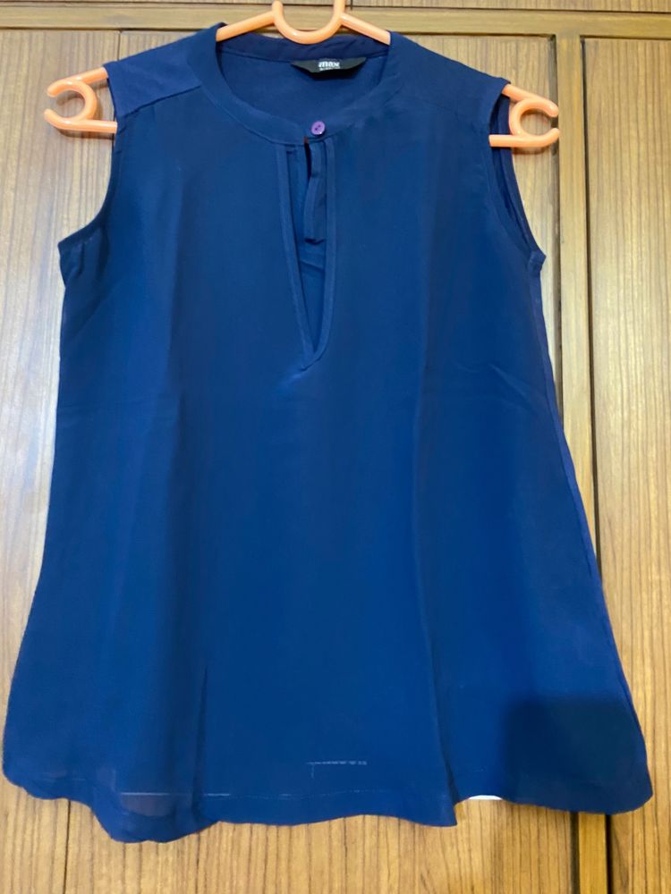 Sleeveless Top By Max | Navy Blue