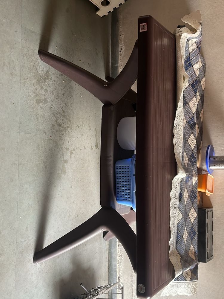 Foldable Plastic Dining Table