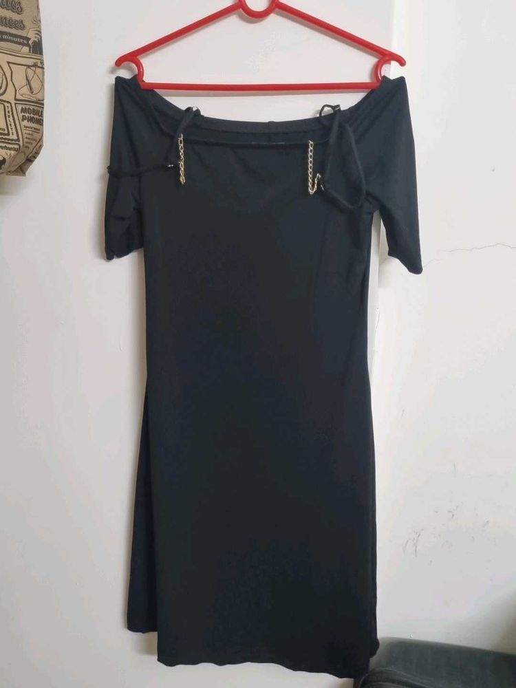 Offshoulder Black Dress