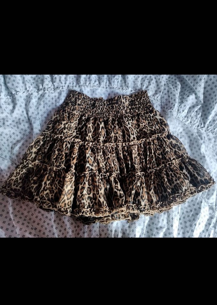 mini skirt