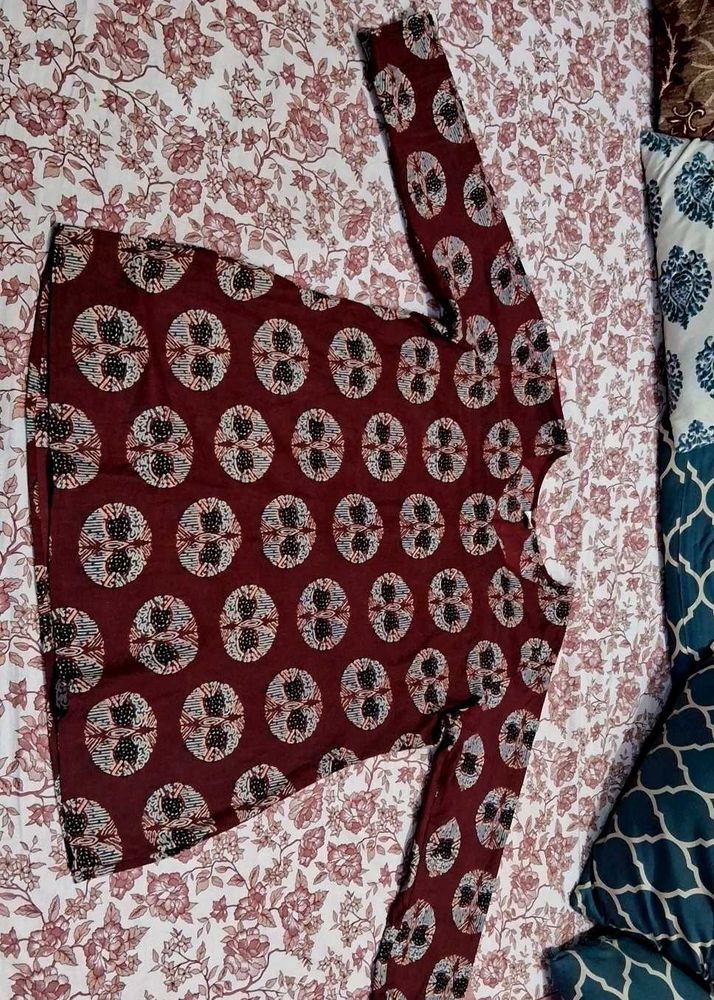 Printed Maroon Kurti Size M