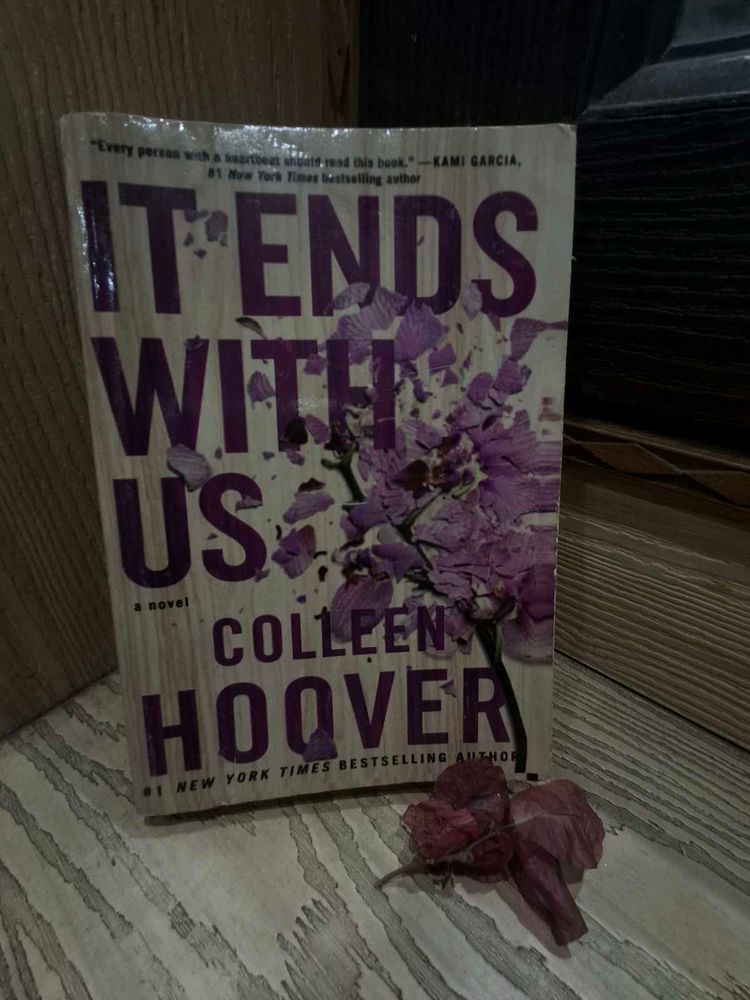 It Ends With Us - Colleen Hoover