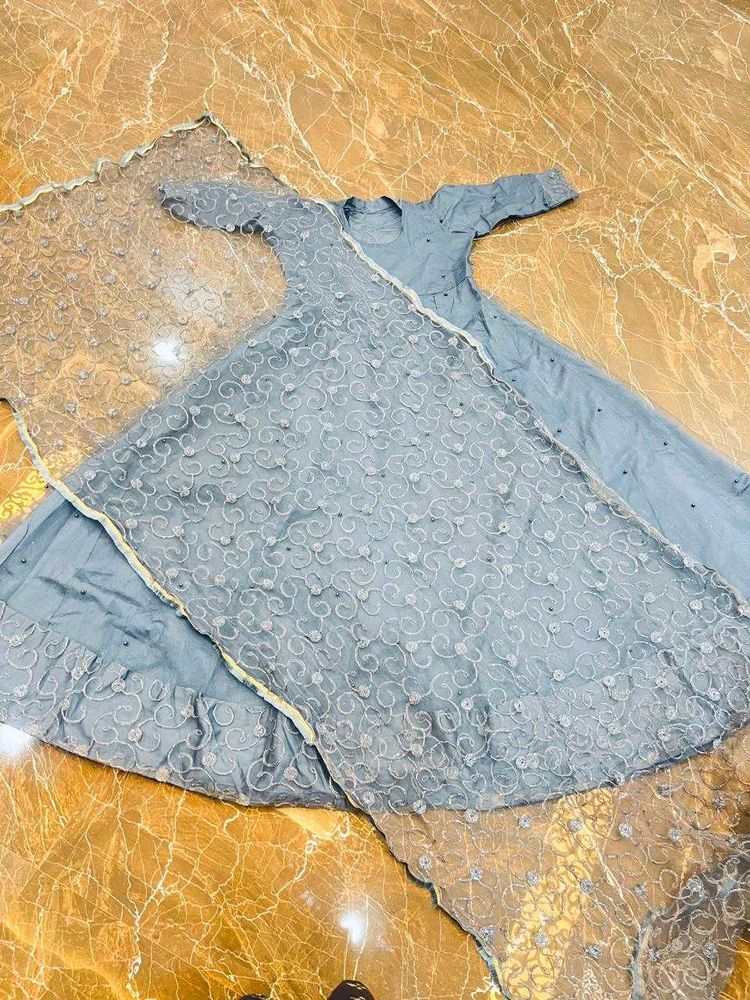Elegant Grey Anarkali Dress with Dupatta