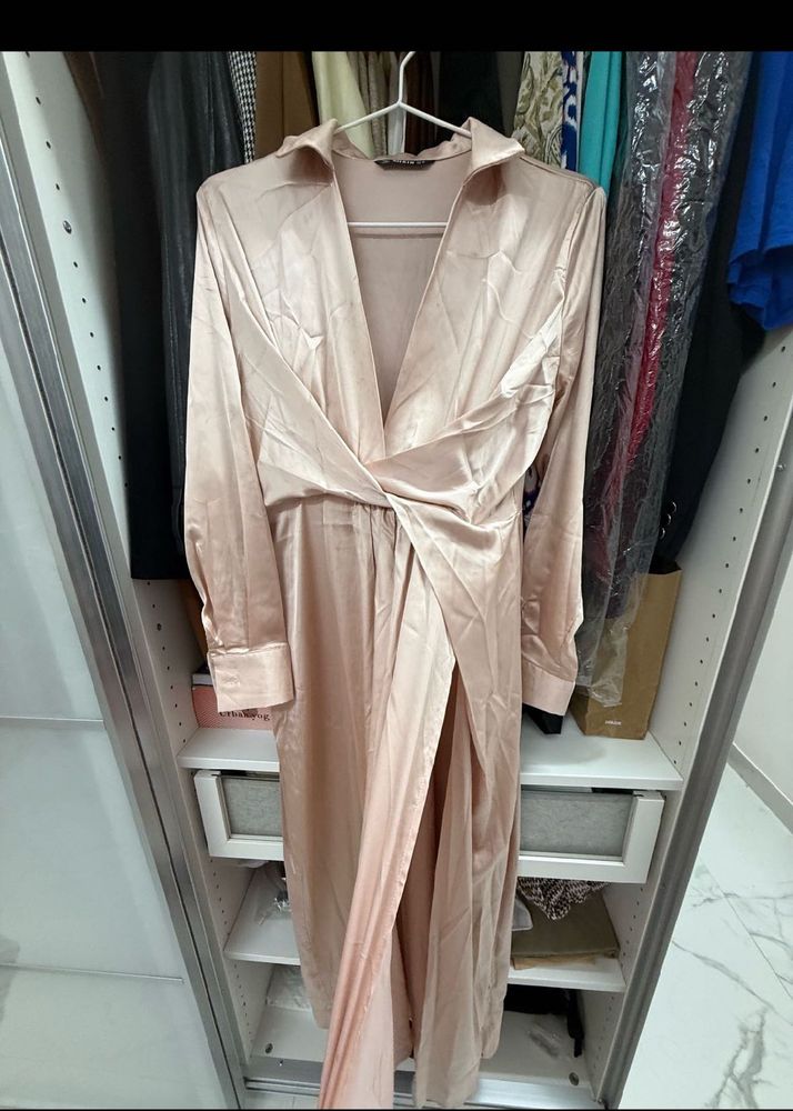 Elegant Satin Blush Midi Dress