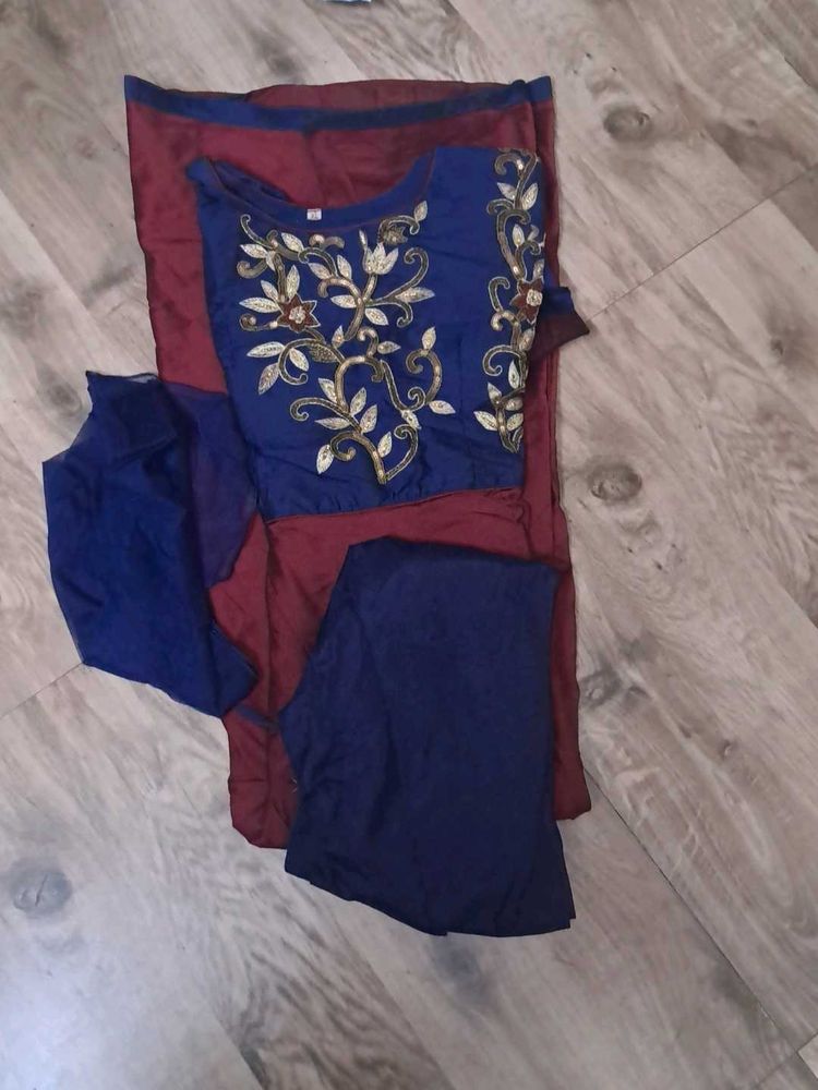 Embroidered Kurta Set