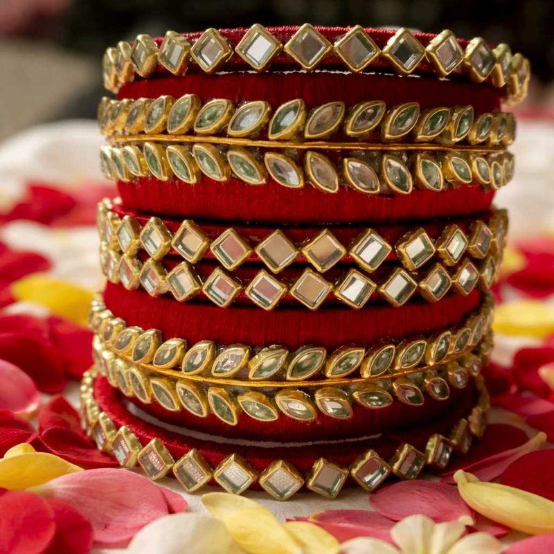 maroon colour hand made silk thread bangles