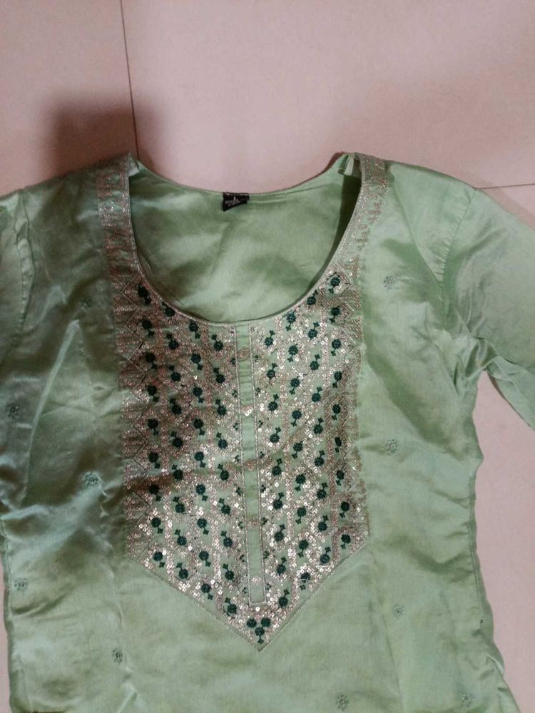 Combos Of 2  Festive Kurta Sets