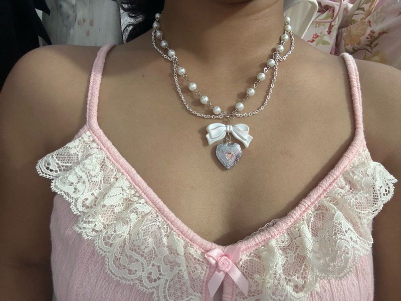 Handmade Beaded Necklace 🌸