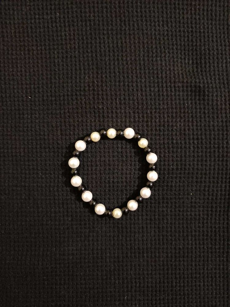 Classic Black And White Beads Bracelets