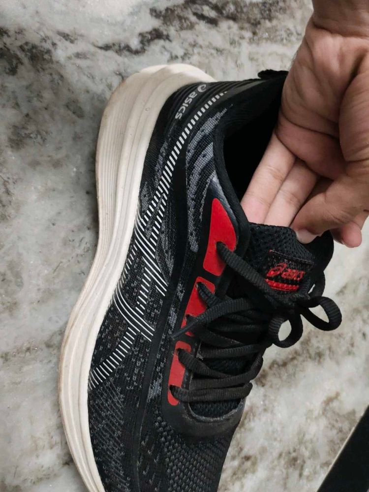 Asics Sports Shoe