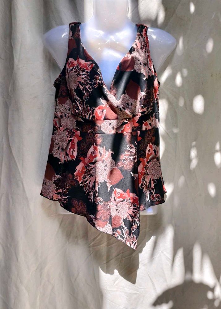 571210. Floral Print Sleeveless Top
