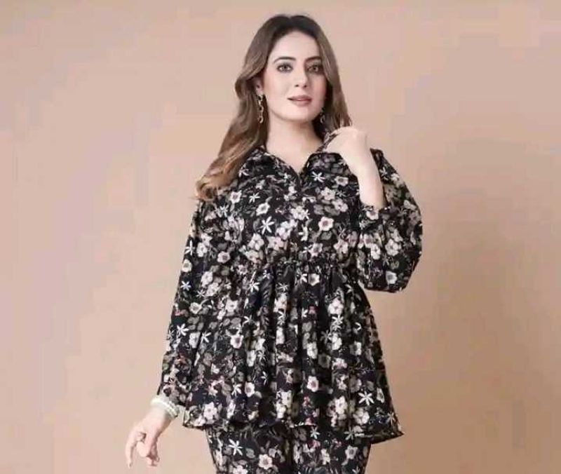 99 Buy 2 get 1 free floral top