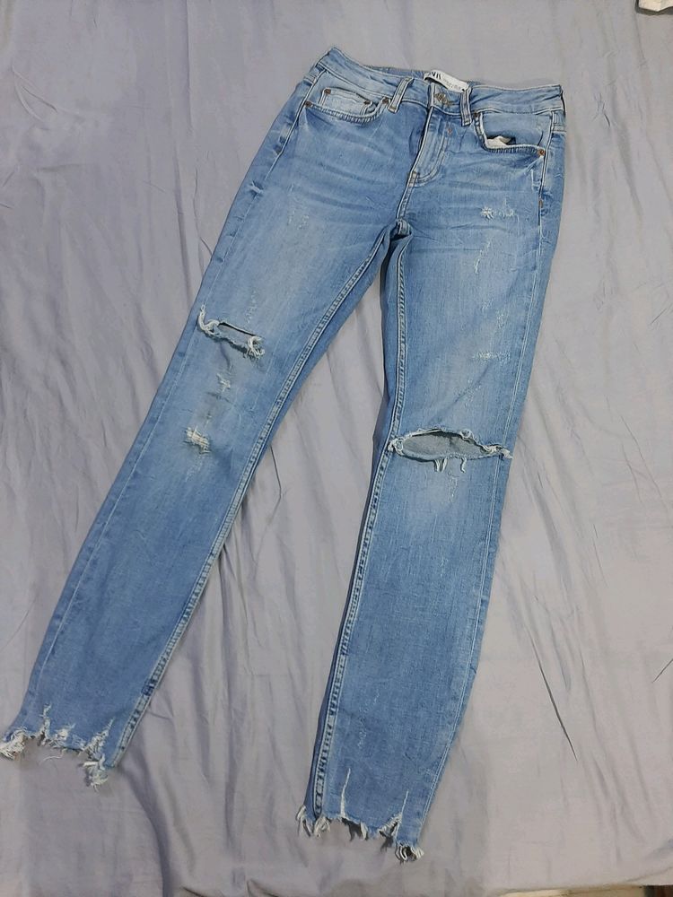 Zara Distressed /Rugged/ Damaged Jeans For Girls