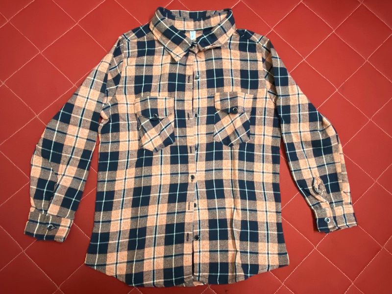 Pre-Loved Stylish Top in Good Condition!