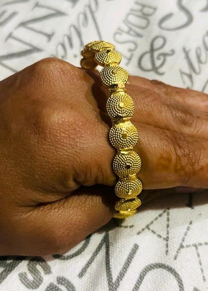 Garantee Covered Bangle