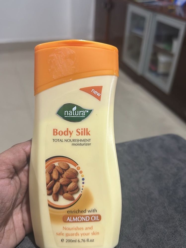 Natura Body Silk moisturiser