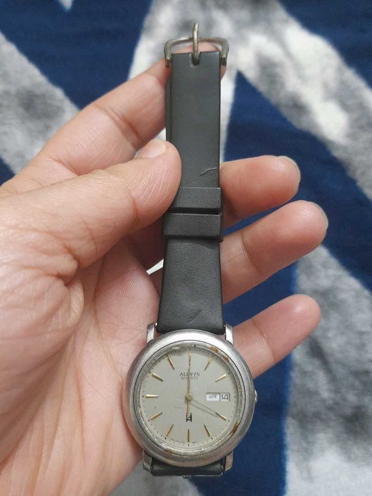 Alwyn watch (Old model)