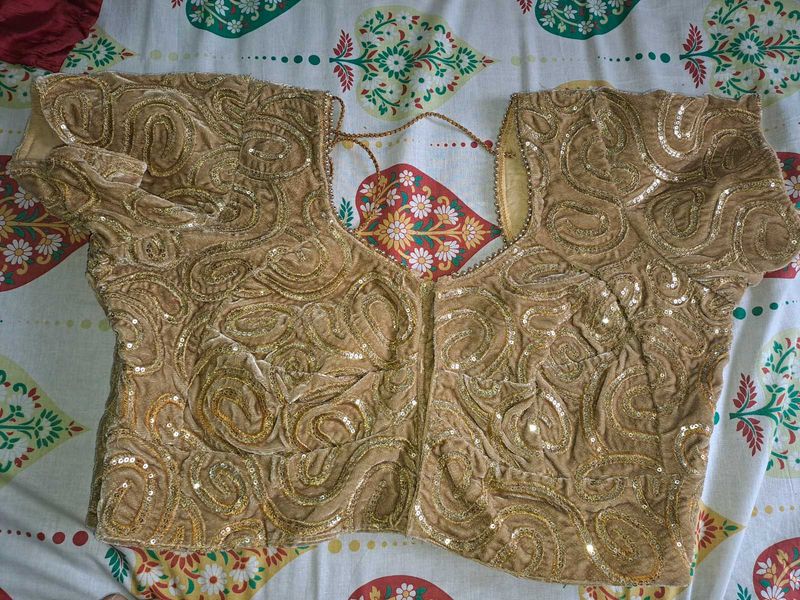 Preloved Velvet Golden Blouse With Sequins