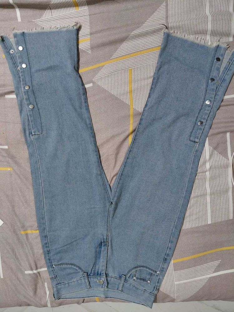 Light Wash Jeans with Button Detail