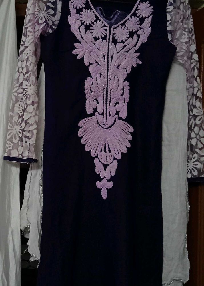 Pakistani Suit Set With Stones Embroidery
