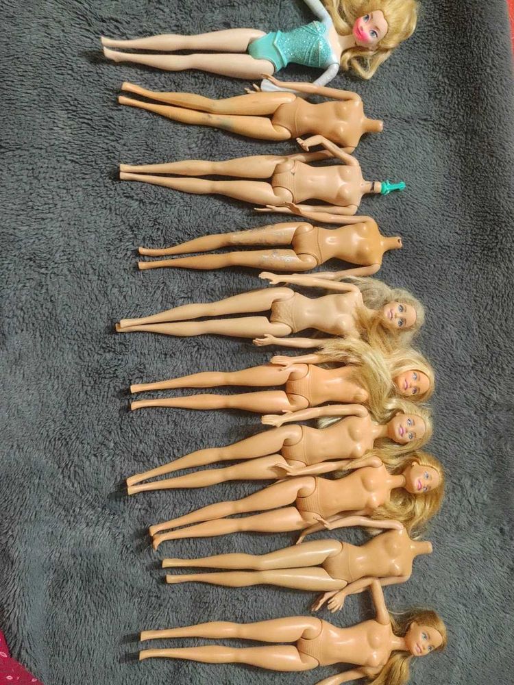 10 Dolls
