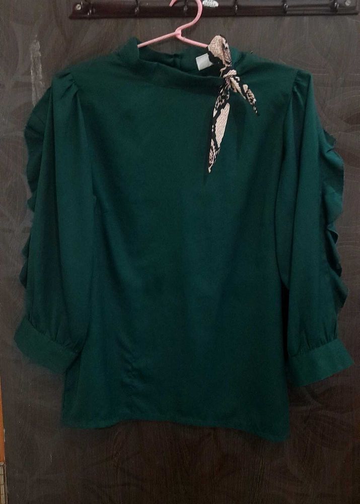Dark Green Knotted Top With Ruffled Sleeves