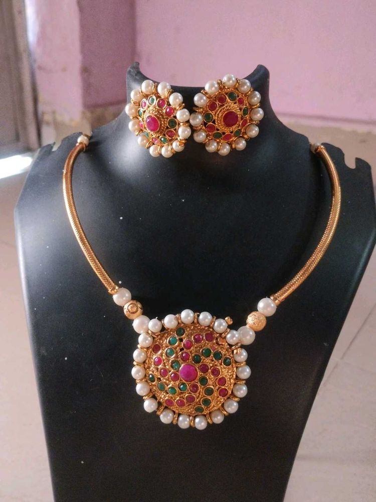 Elegant Pearl Necklace &amp; Earring Set