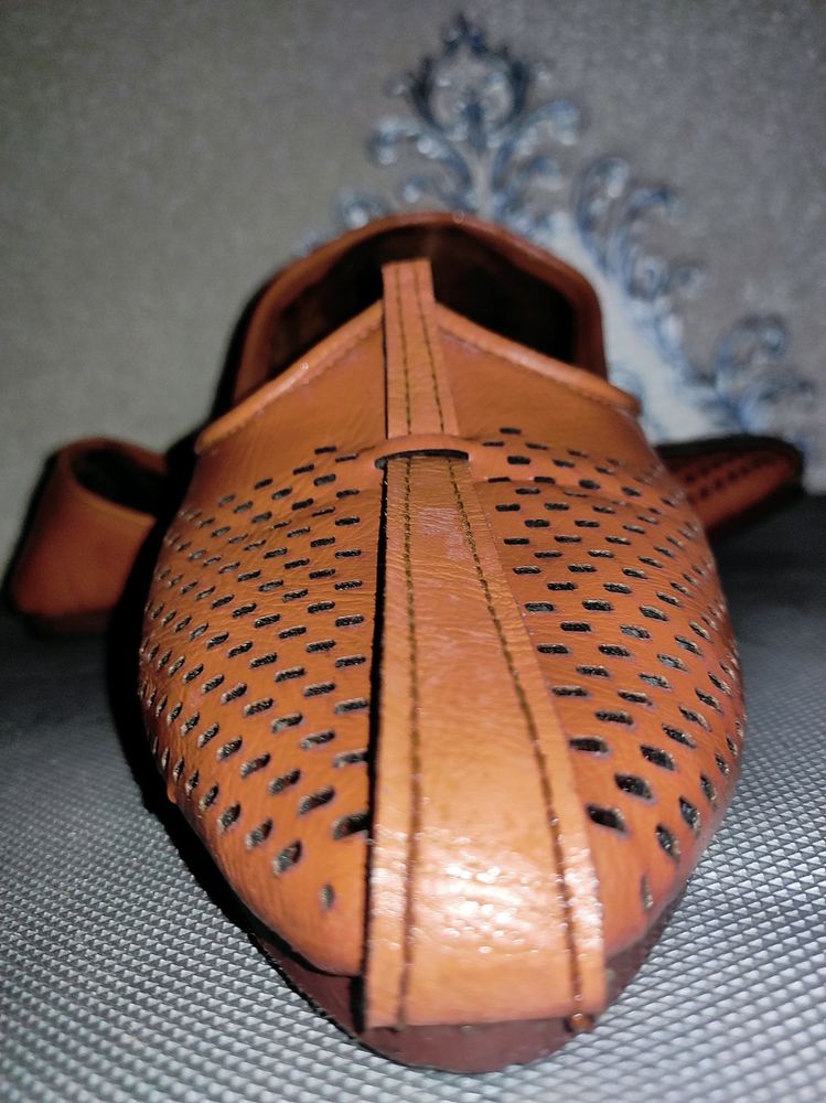 Traditional Jutiyaa... Rajasthani