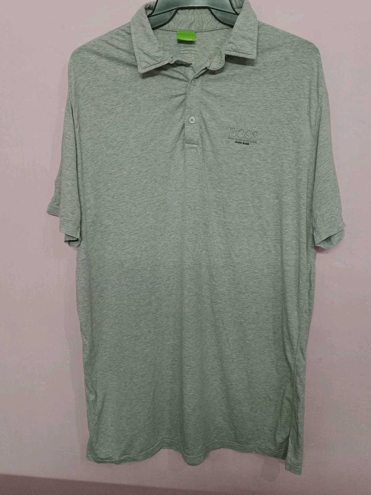 HUGO BOSS Men&#39;s Grey Tshirt