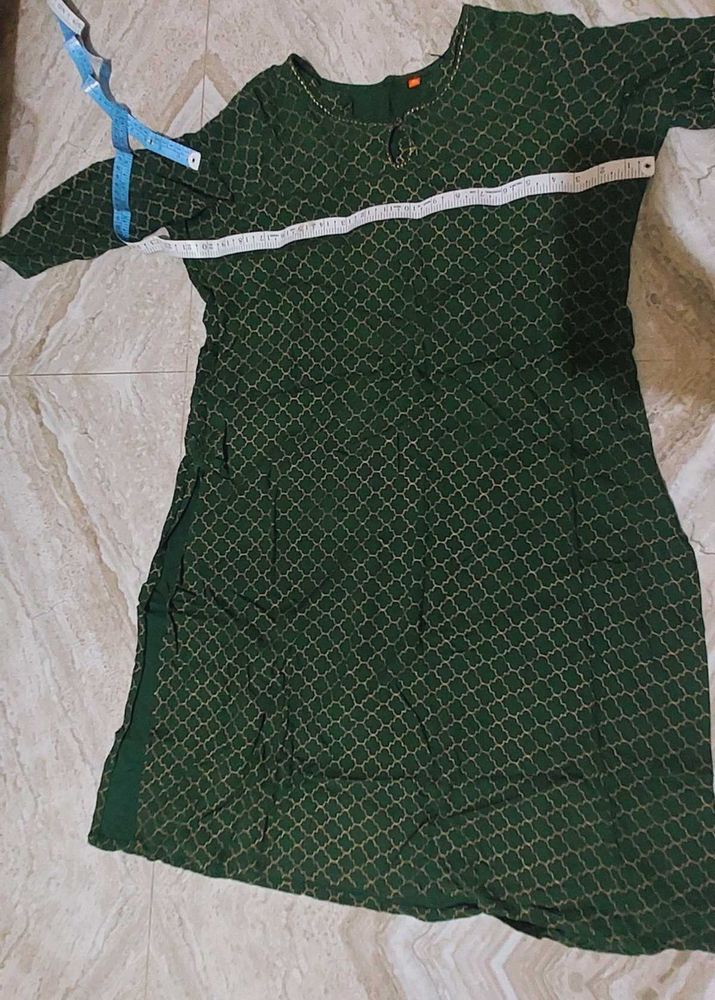 Green Kurti