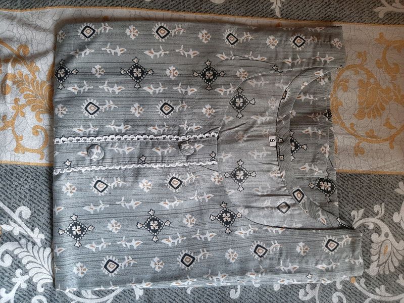 Women&#39;s Kurti