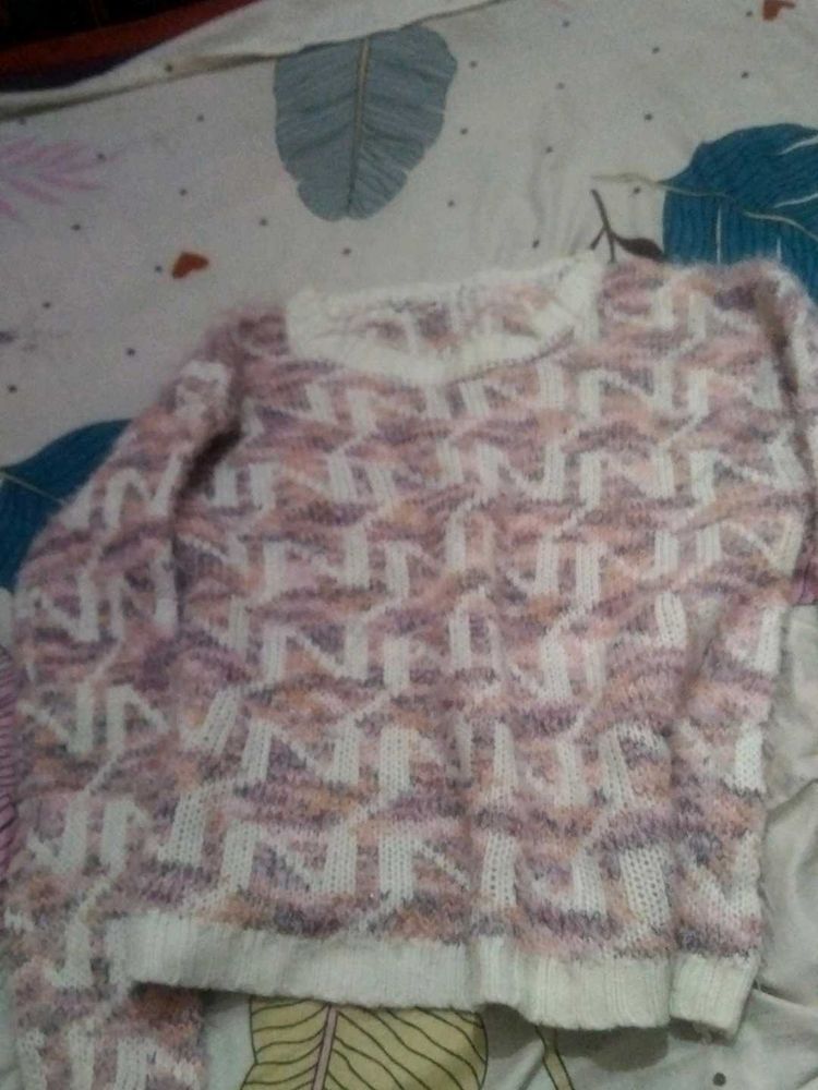 Patterned Pullover Sweater