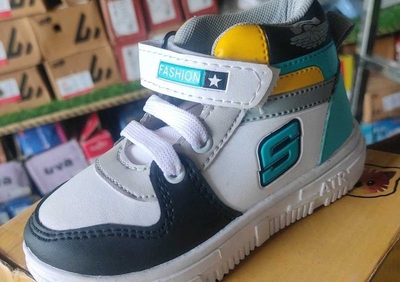 Stylish Kids High-Top Sneaker 3y-10y Boy 7-10 Size